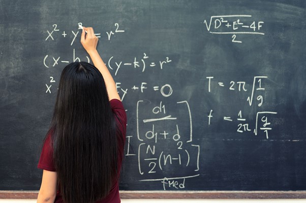 Learning Alongside your Peers (H2 Maths Tuition)